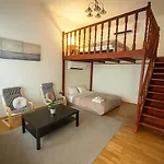 Casa Kiraly - Center Spacious By New York Cafe Apartment