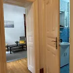 Casa Kiraly - Center Spacious By New York Cafe Apartman *