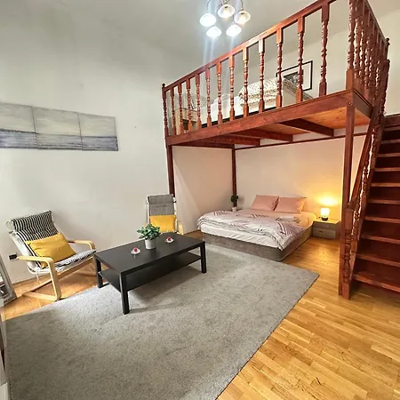 Casa Kiraly - Center Spacious By New York Cafe 公寓