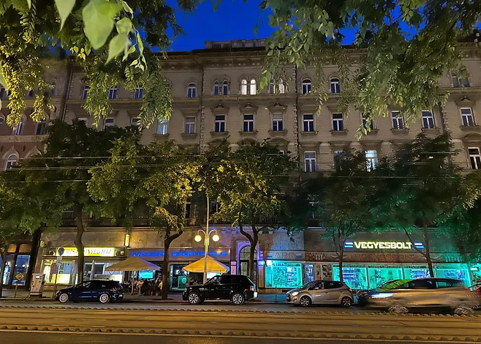 Casa Kiraly - Center Spacious By New York Cafe * 布达佩斯